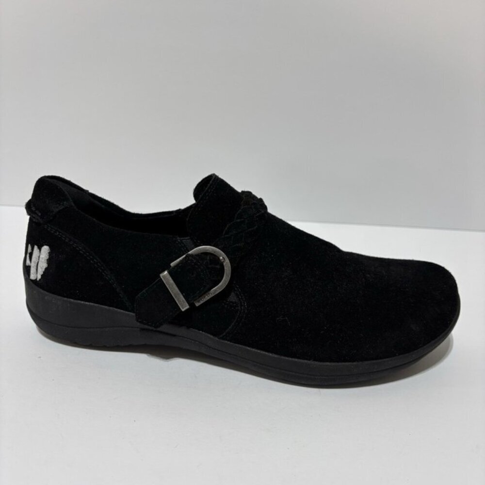 Earth Women’s Farage Black Slip-On Shoes, Size 11 M